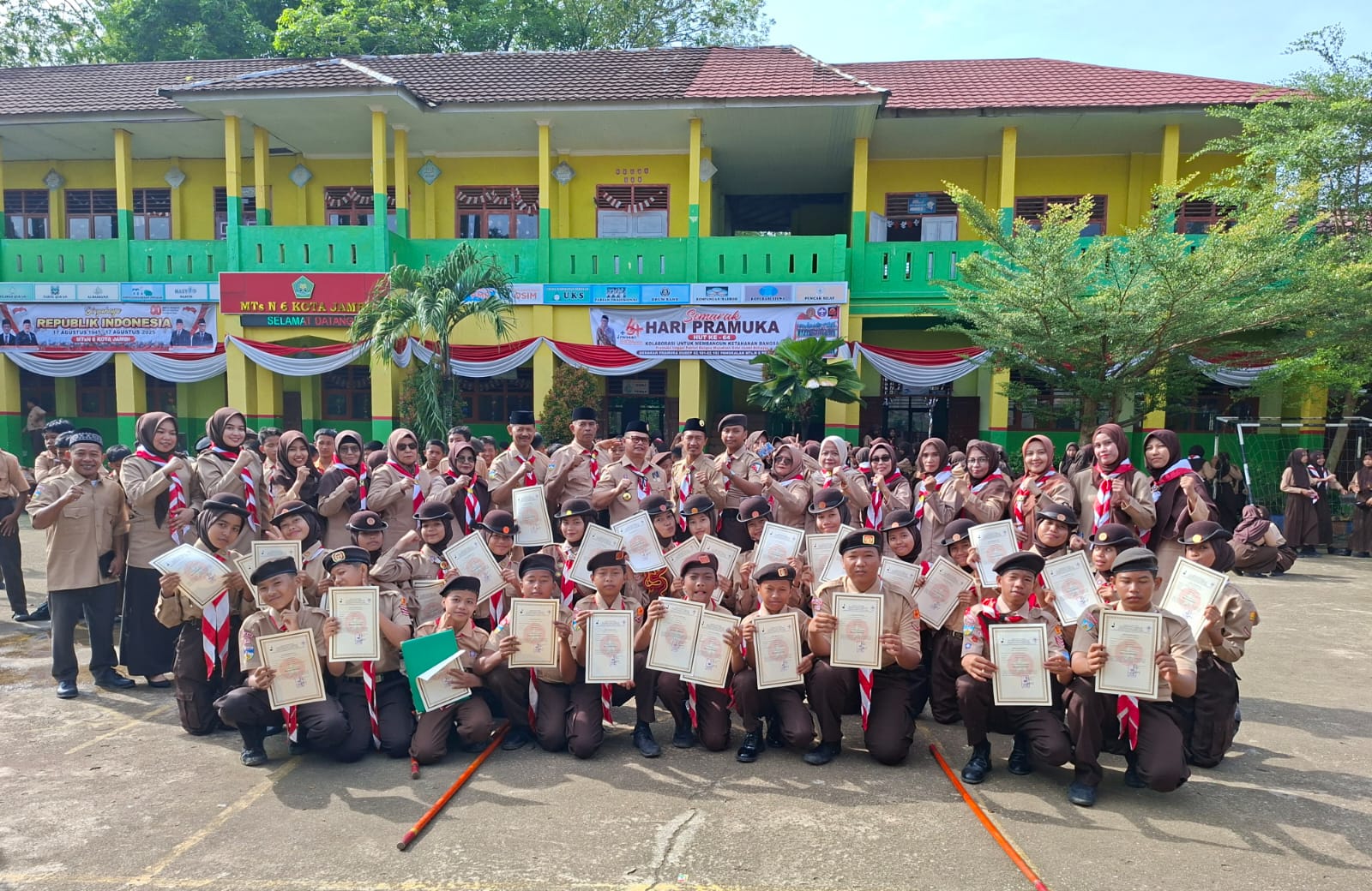 Pramuka MTs 6 Jambi Rayakan Hari Pramuka ke-64 dengan Tema kolaborasi membangun Ketahanan bangsa Pramuka MTs 6 Jambi Rayakan Hari Pramuka ke-64 dengan Tema kolaborasi membangun Ketahanan bangsa