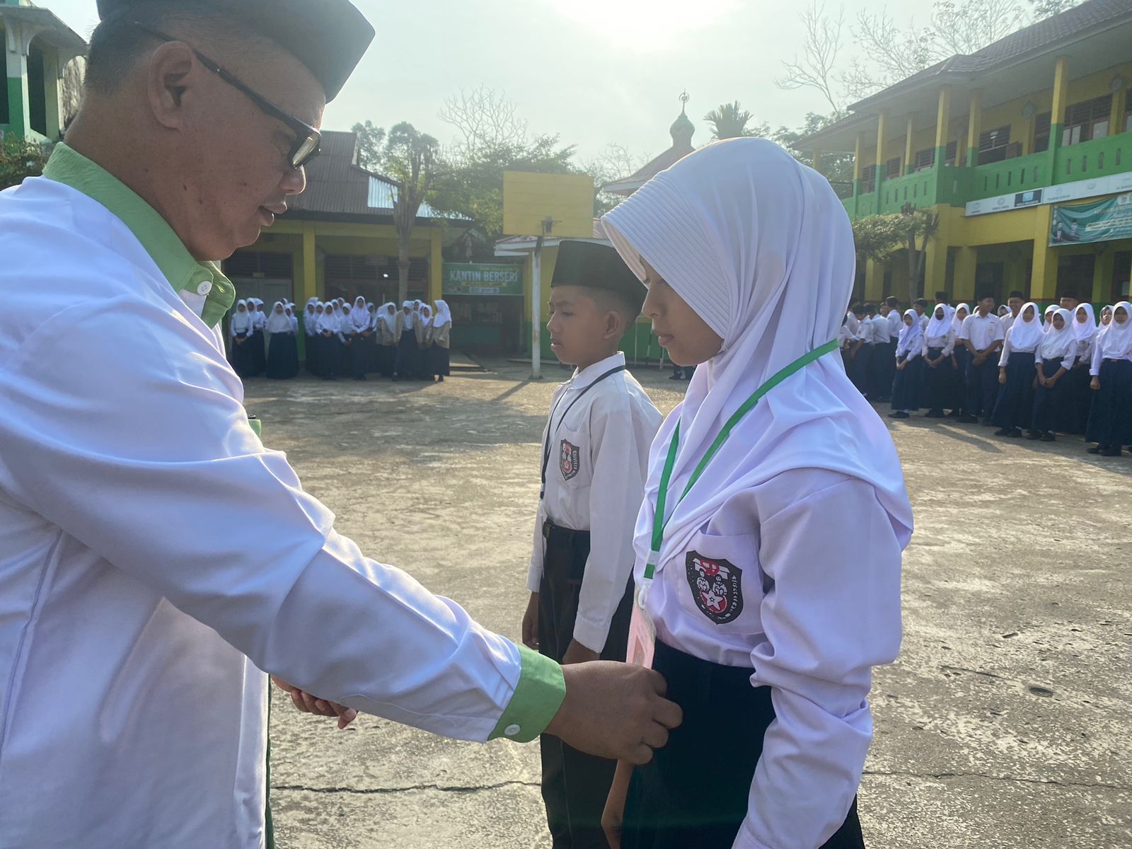 MATSAMA , Kepala Madrasah : Selamat Datang Peserta Didik Baru DENGAN TEMA “Membangun Generasi Muda Islami Yang Kreatif, Demi Terciptanya Madrasah Hebat Bermartabat†MATSAMA , Kepala Madrasah : Selamat Datang Peserta Didik Baru DENGAN TEMA “Membangun Generasi Muda Islami Yang Kreatif, Demi Terciptanya Madrasah Hebat Bermartabatâ€
