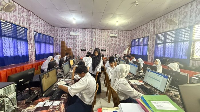 MTsN 6 Kota Jambi Gelar Gladi Bersih Hari Pertama Mapel MTK TKA 2026, Kepala Sekolah Apresiasi Kesiapan Tim MTsN 6 Kota Jambi Gelar Gladi Bersih Hari Pertama Mapel MTK TKA 2026, Kepala Sekolah Apresiasi Kesiapan Tim