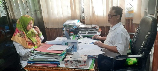 Kepala MTsNegeri 6 Kota Jambi Lakukan Supervisi Administrasi Pembelajaran Guru Kepala MTsNegeri 6 Kota Jambi Lakukan Supervisi Administrasi Pembelajaran Guru