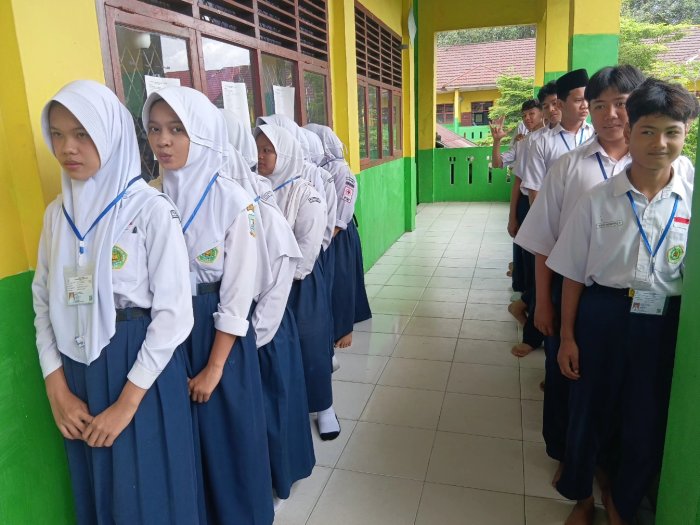 MTsN 6 Kota Jambi Gelar TKA Gelombang Pertama Mapel Matematika, Berlangsung Tiga Sesi MTsN 6 Kota Jambi Gelar TKA Gelombang Pertama Mapel Matematika, Berlangsung Tiga Sesi